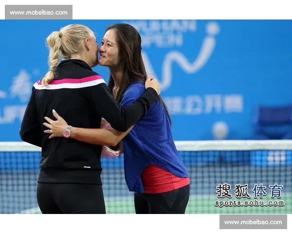 巅峰对决回顾李娜与沃兹尼亚奇赛场恩怨与时代交锋经典女单对抗