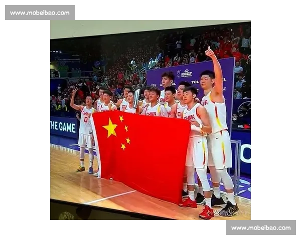 中国男篮迎战法国强敌 聚焦技术对抗与团队策略较量